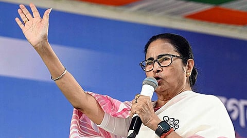இறுதி வாக்காளர் பட்டியலை எதிர்த்து நீதிமன்றத்தில் டிஎம்சி முறையிடும்: மம்தா