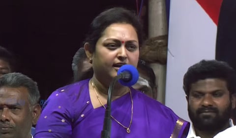 கடவுள் இல்லை என சொல்வோருக்கு கோயிலில் என்ன வேலை? - கேட்கிறார் நடிகை விந்தியா