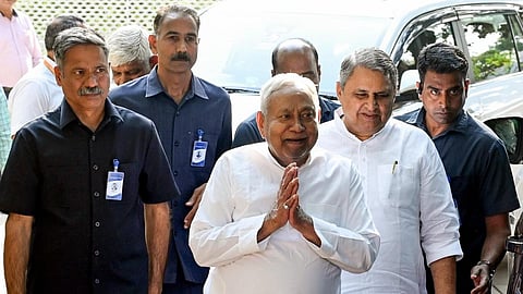 மாநிலங்களவை எம்.பி.யாக பதவியேற்றார் நிதிஷ் 