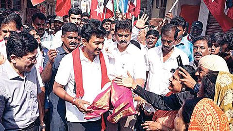 சேப்பாக்கம் திருவல்லிக்கேணி தொகுதியில் வாக்கு சேகரித்த துணை முதல்வர் உதயநிதி ஸ்டாலின்.