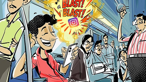 சென்னை மெட்ரோ ரயிலில் அதிக சத்தத்துடன் பாட்டு கேட்டால் ரூ.500 வரை அபராதம்