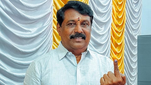 விஜய் வாக்குகளை பிரிப்பார்; பழனிசாமி முதல்வராவார்: நயினார் நாகேந்திரன் கருத்து