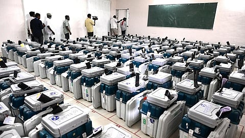வாக்கு எண்ணும் மையத்தில் தினமும் டிஇஓ, ஆர்ஓ ஆய்வு: தேர்தல் ஆணையம் உத்தரவு 