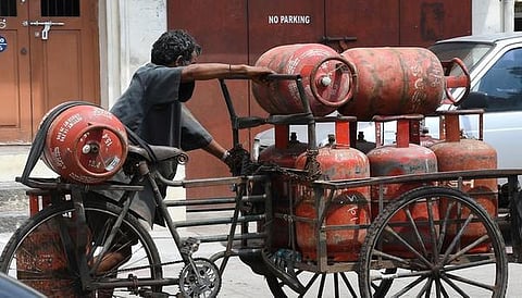 ​காஸ் சிலிண்டர் விநியோகத்தில் இன்று முதல் ஓடிபி எண் கட்டாயம்