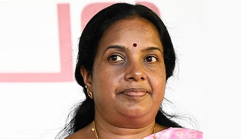 3 மாநில முதல்வர்கள் களமிறங்கியும் வானதி சீனிவாசன் 3-ம் இடத்துக்கு சென்ற கதை!