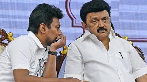 ‘திமுக + அதிமுக’ வியூகம்: ஸ்டாலினுக்கு இரண்டாம் கட்ட தலைவர்கள் அழுத்தமா?