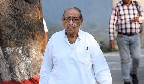 அசோக் பாஹர்