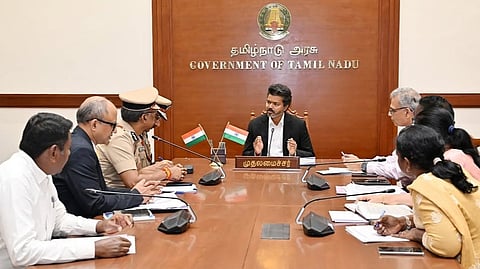 தமிழகத்தின் சட்டம் ஒழுங்கு நிலைமை குறித்து அதிகாரிகளுடன் முதல்வர் ஜோசப் விஜய் ஆலோசனை