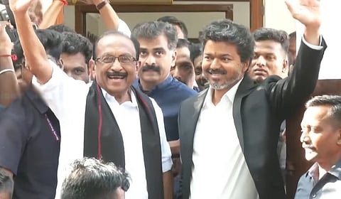 மதிமுக பொதுச் செயலர் வைகோவை சந்தித்து வாழ்த்து பெற்றார் முதல்வர் ஜோசப் விஜய்