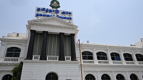 தமிழகத்தில் 9 ஐஏஎஸ் அதிகாரிகள் பணியிட மாற்றம்