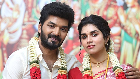 திரைப் பார்வை: சட்டென்று மாறுது வானிலை - ஜெய்யின் காப்பியும் மீனாட்சியின் ஒரிஜினலும்!
