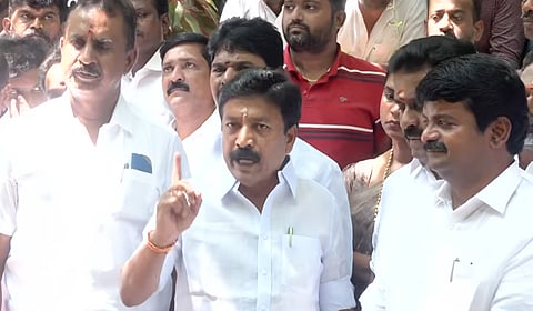 “தவெக சார்பில் கூட்டணி பேச வந்தவர்களை உதாசீனப்படுத்தினார் பழனிசாமி” - சி.வி.சண்முகம் குற்றச்சாட்டு