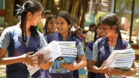 தமிழகத்துக்கு சமக்ர சிக்‌ஷா திட்ட நிதியை நிலுவையின்றி விடுவிக்க வேண்டும்: தேசிய ஆசிரியர் சங்கம் வலியுறுத்தல்