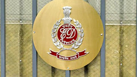 வங்கியில் ரூ.300 கோடி மோசடி: தனியார் ஸ்டீல் நிறுவனம் தொடர்புடைய 8 இடங்களில் அமலாக்கத் துறை சோதனை