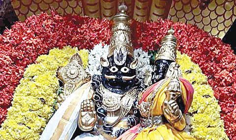 கடன் தொல்லை தீர்க்கும் பூவரசன்குப்பம் லட்சுமி நரசிம்மர்