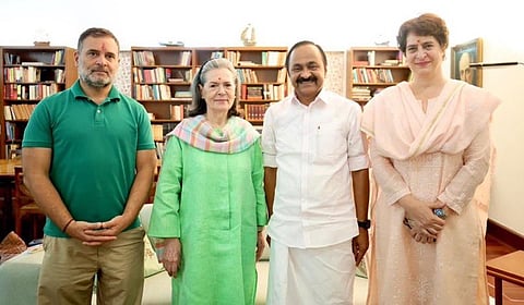 சோனியா, ராகுலுடன் கேரள முதல்வர் சந்திப்பு