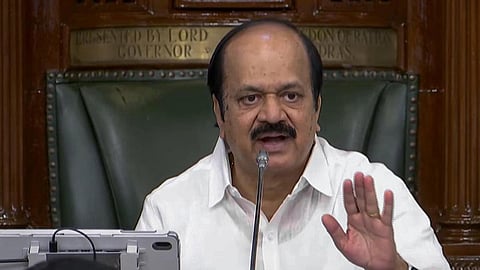 அதிமுக எம்எல்ஏக்கள் 3 பேரின் ராஜினாமாவை ஏற்ற சபாநாயகர் கூறியது என்ன?