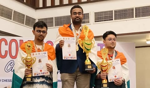 காமன்வெல்த் செஸ் சாம்பியன்ஷிப்: இரட்டை தங்கம் வென்றார் இனியன்