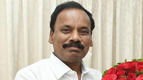 “4 எம்எல்ஏக்கள் ராஜினாமா குறித்து சிபிஐ விசாரணை வேண்டும்” - அதிமுக எம்.பி தனபால்