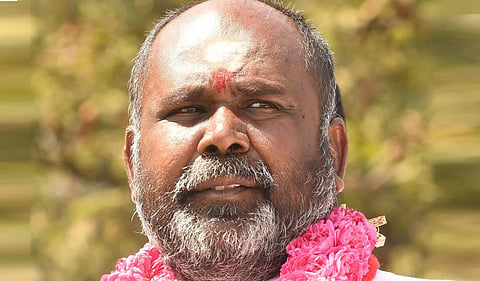 ஆள் பிடிக்கும் வேலை தொடர்ந்தால் கடும் விளைவை சந்திக்க நேரிடும்: தவெகவுக்கு ஆர்பி.உதயகுமார் எச்சரிக்கை