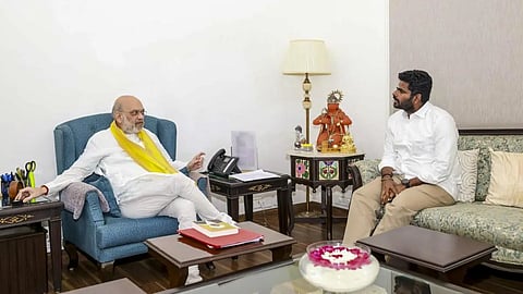 டெல்லியில் அமைச்சர் அமித் ஷாவுடன் அண்ணாமலை