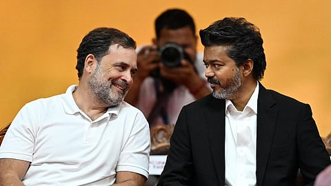 காங்கிரஸுக்கு மாநிலங்களவை சீட்: முதல்வர் விஜய் அறிவிப்பு