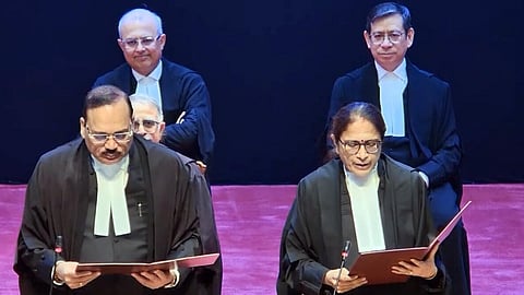 உச்ச நீதிமன்ற நீதிபதிகளாக மோகனா உட்பட 5 பேர் பதவியேற்பு