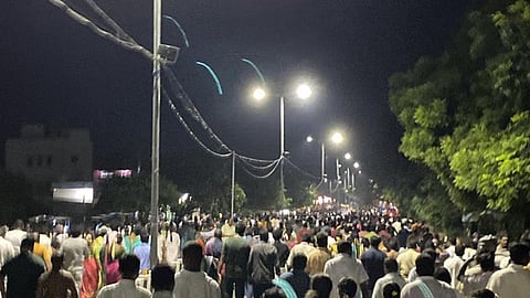 திருவண்ணாமலையில் கிரிவலம் வந்த 2 இளம் பெண்களுக்கு பாலியல் தொல்லை