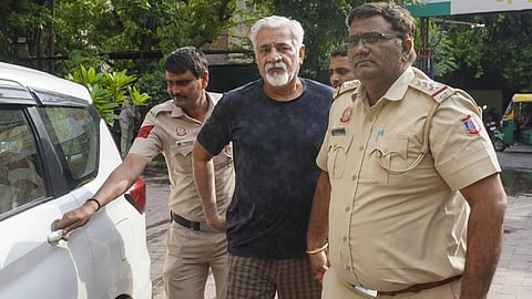 கைது செய்யப்பட்ட ஓட்டல் உரிமையாளர் லவ்கேஷ்
