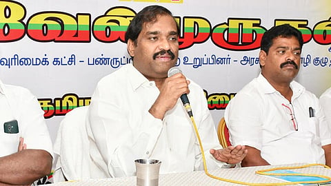 தமிழக வாழ்வுரிமைக் கட்சித் தலைவர் வேல்முருகன்