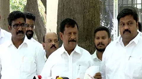 போதைப்பொருள் கடத்தல் நபருக்கும் எனக்கும் தொடர்பு இல்லை: லீமா ரோஸ் சகோதரர் ஜான் பிரிட்டோ காவல் ஆணையரகத்தில் புகார்