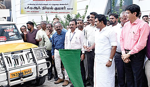 சென்னையில் இரவு நேர மின்தடையை சரி செய்ய 10 சிறப்பு குழுக்கள், 125 நடமாடும் ரோந்து வாகன சேவை