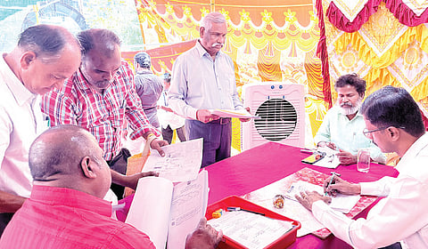 | படம்:எம்.முத்துகணேஷ் |