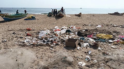 கடற்கரையில் குப்பை வீசுவோருக்கு அபராதம்: பசுமைத் தீர்ப்பாயம் உத்தரவு 
