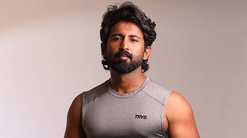“மின்வெட்டு பற்றி கேள்வி கேட்காதீர்கள்” - இணைய ட்ரோல்களில் சிக்கிய மகேந்திரன் 