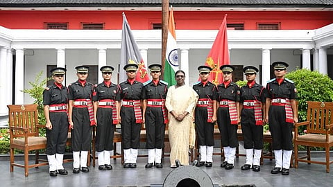 9 பெண் அதிகாரிகள் பயிற்சி முடித்தது சிறந்த தருணம்: குடியரசுத் தலைவர் முர்மு பாராட்டு