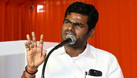 கட்டுப்பாடுகளால் மாணவர்களுக்கு கூடுதல் மன அழுத்தம்: நீட் தேர்வு பாதுகாப்பு குறித்து அண்ணாமலை விமர்சனம்