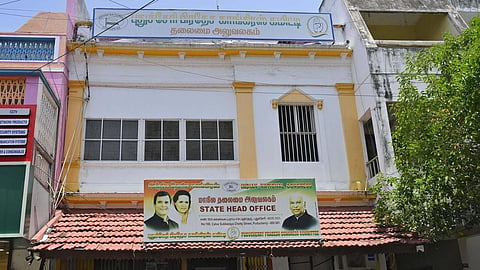 இடைத்தேர்தலில் தவெகவுக்கு ஆதரவு? - புதுச்சேரி காங்கிரஸ் அலுவலகத்தில் நிர்வாகிகள் வாக்குவாதம்