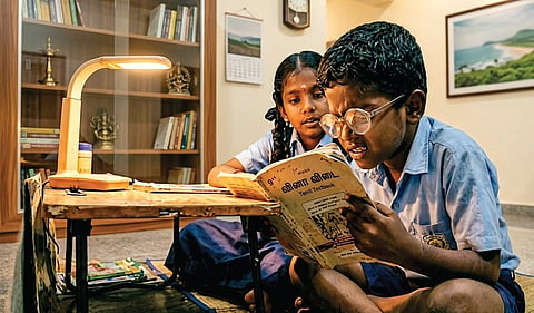 குழந்தைகளின் கண் மீது ஒரு கண் வையுங்கள்!