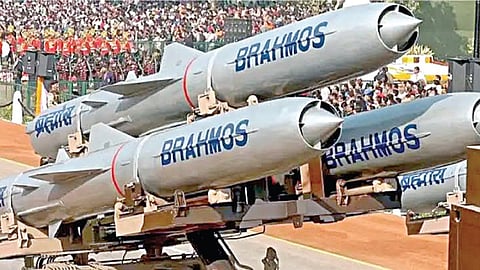 பிரம்மோஸ் ஏவுகணை விற்பனை குறித்து ஐக்கிய அரபு அமீரகத்துடன் இந்தியா பேச்சு