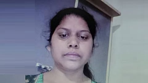 கைது செய்யப்பட்ட பெண்