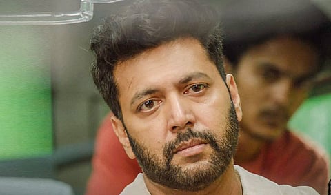 நடிகர் ரவி மோகன் வீட்டில் நகை திருட்டு: பணிப்பெண்களை சிறை வைத்ததாக புகார்