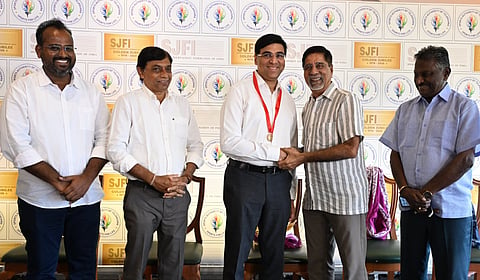 செஸ் ஒலிம்பியாட்டில் இந்தியாவுக்கு உஸ்பெகிஸ்தான் சவால் அளிக்கும்: விஸ்வநாதன் ஆனந்த் கணிப்பு