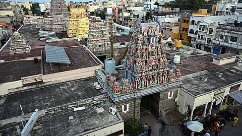 திருவல்லிக்கேணி பார்த்தசாரதி கோயிலில் நரசிம்ம பெருமாள் பிரம்மோற்சவம் கொடியேற்றத்துடன் தொடக்கம்
