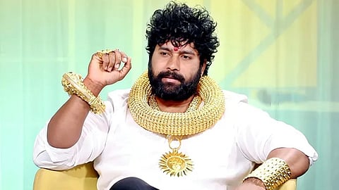 கோல்டு மேன் சூரிய பாபு