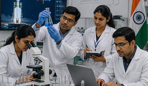 வெளிநாடுகளில் பணியாற்றும் இந்திய விஞ்ஞானிகளை ஈர்க்க ரூ.14 கோடி வரை உதவித் தொகை