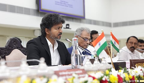 சென்னை தலைமைச் செயலகத்தில் முதல்வர் விஜய் தலைமையில் ஐஏஎஸ், ஐபிஎஸ் அதிகாரிகள் மாநாடு நேற்று தொடங்கியது. 