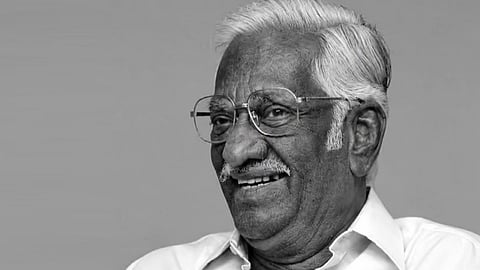 இரு முறை சாகித்ய அகாடமி விருது வென்ற கவிஞர் புவியரசு மறைவு