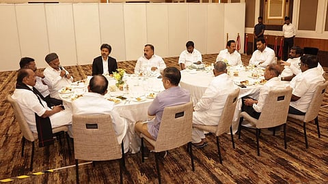 தோழமை கட்சிகளுடன் முதல்வர் விஜய் ஆலோசனை: தவெக தலைமையில் புதிய கூட்டணி உதயம்