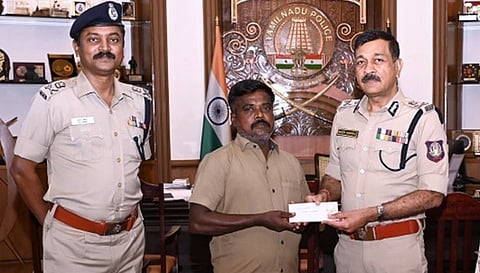 8 வயது சிறுமியை கடத்தும் முயற்சி முறியடிப்பு: சாமர்த்தியமாக செயல்பட்ட ஆட்டோ ஓட்டுநரை டிஜிபி பாராட்டு